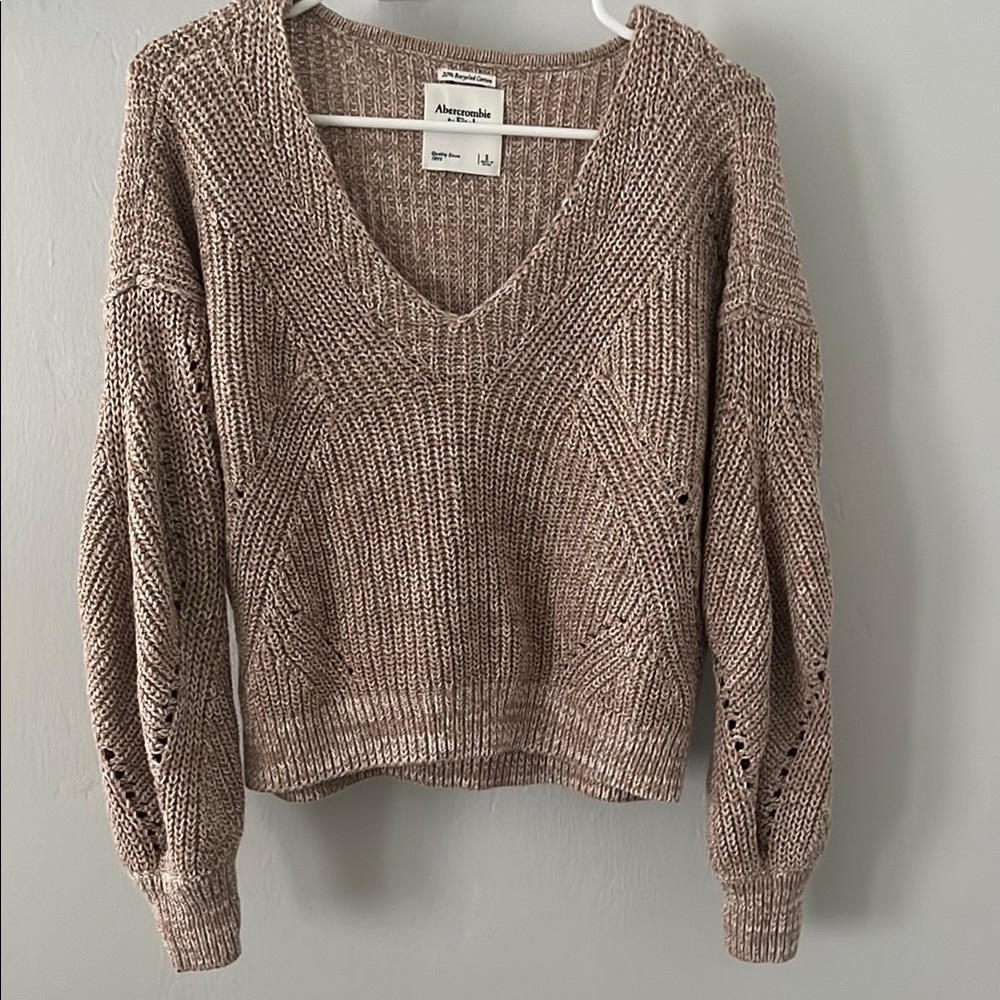 Abercrombie & Fitch Tan V-Neck Chunky Knit Sweater